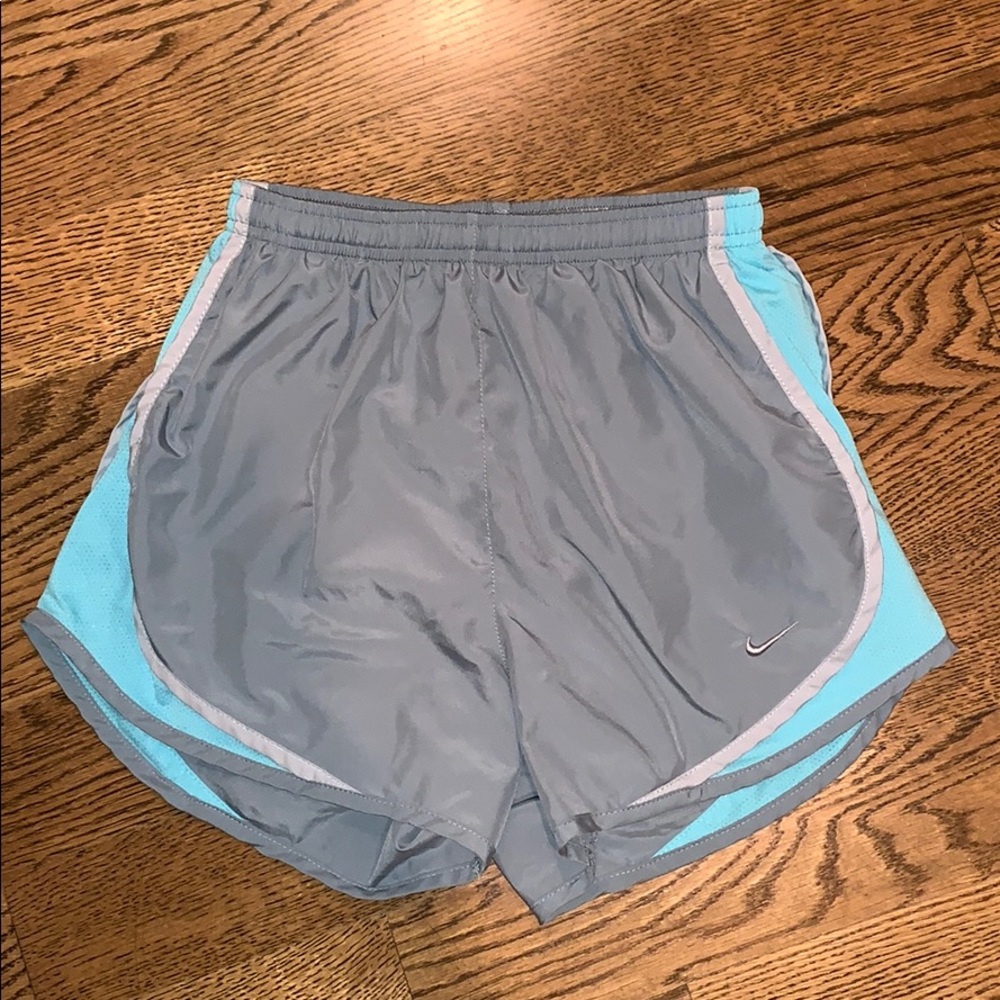 Nike Women's 3'' Dry Tempo Core Running Shorts